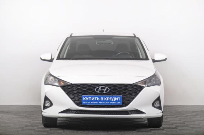 Hyundai Solaris II Рестайлинг с пробегом 2021 года, цена 1 599 000 рублей, 73000 км, седан, Автокод Объявления