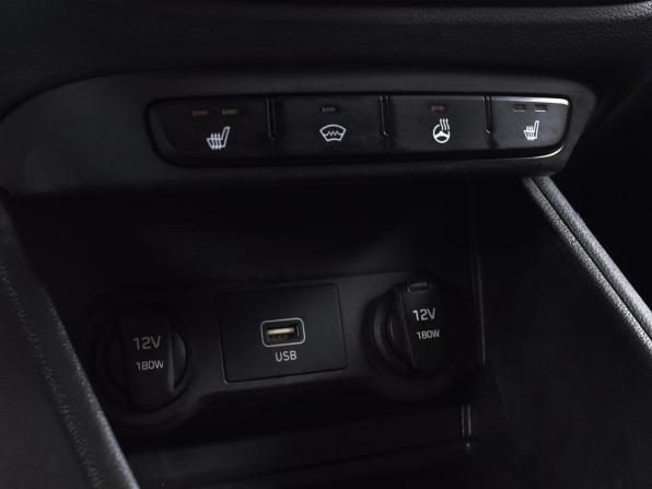 Hyundai Solaris II с пробегом 2019 года, цена 1 245 999 рублей, 177574 км, седан, Автокод Объявления