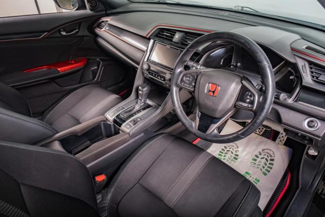 Honda Civic X с пробегом 2020 года, цена 2 059 000 рублей, 120000 км, хэтчбек, Автокод Объявления