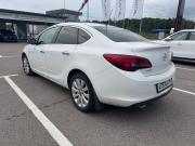 Opel Astra J Рестайлинг Санкт-Петербург  - изображение 9