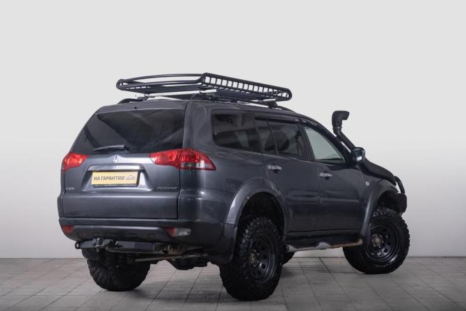 Mitsubishi Pajero Sport II Рестайлинг с пробегом 2014 года, цена 2 449 000 рублей, 215000 км, внедорожник, Автокод Объявления