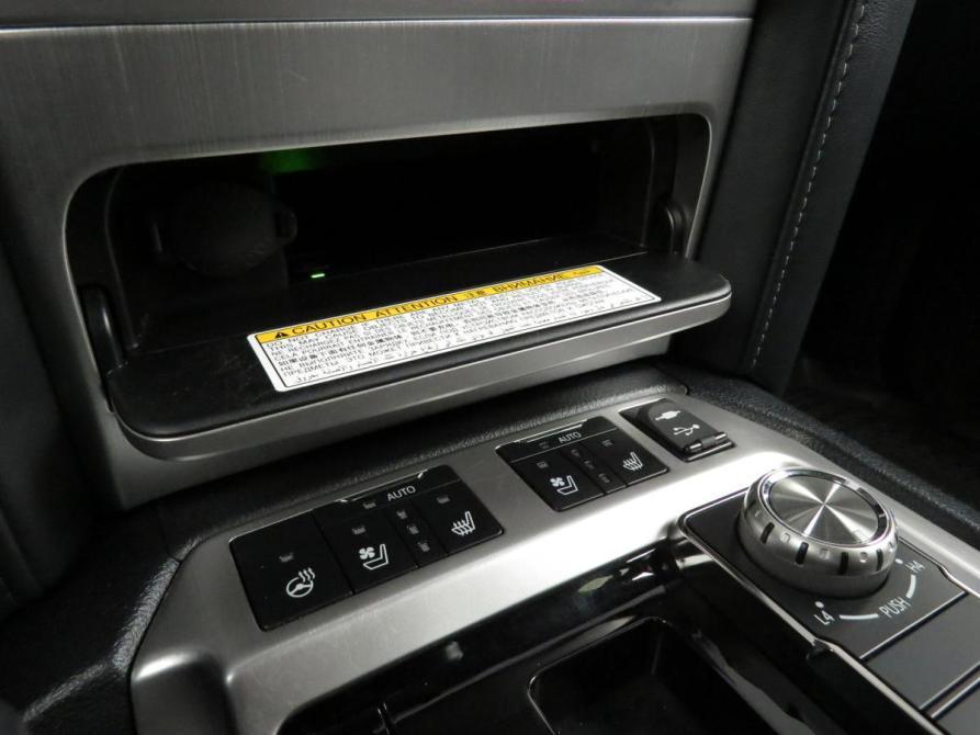 Toyota Land Cruiser 200 Series Рестайлинг 2 Санкт-Петербург  - изображение 16