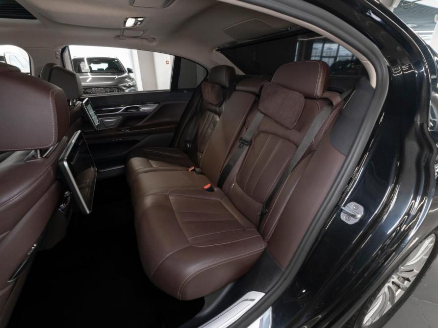 BMW 7 серии VI (G11/G12) Рестайлинг Москва  - изображение 13