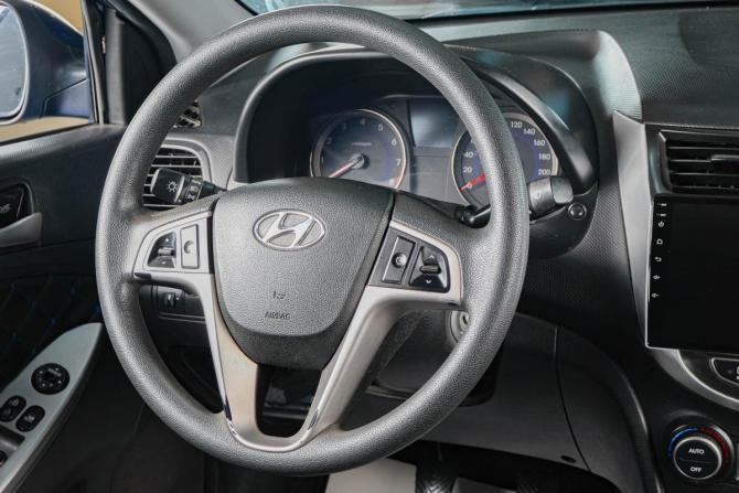 Hyundai Solaris I Рестайлинг с пробегом 2016 года, цена 1 179 000 рублей, 178000 км, седан, Автокод Объявления