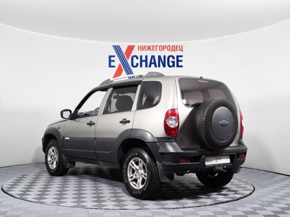 Chevrolet Niva I Рестайлинг с пробегом 2011 года, цена 405 000 рублей, 156059 км, внедорожник, Автокод Объявления