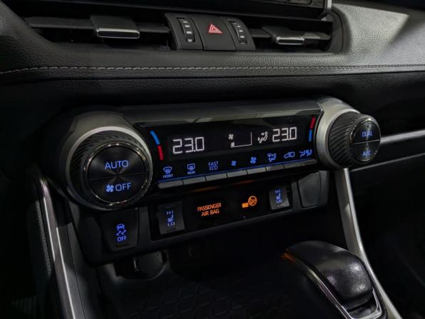 Toyota RAV4 V (XA50) с пробегом 2021 года, цена 3 270 000 рублей, 67067 км, внедорожник, Автокод Объявления