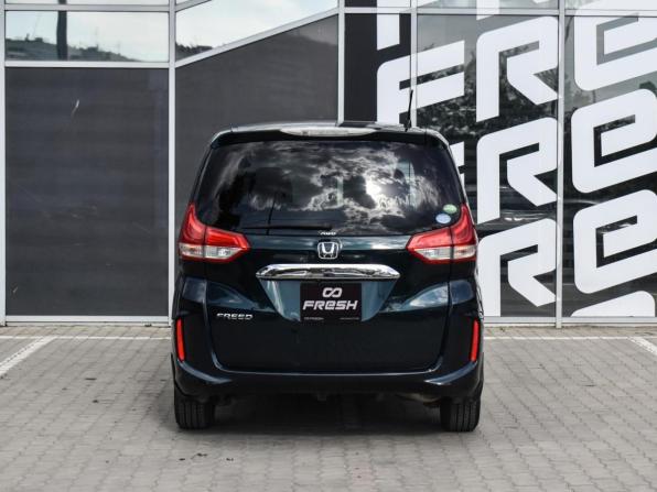 Honda Freed II с пробегом 2018 года, цена 1 770 000 рублей, 88497 км, компактвэн, Автокод Объявления