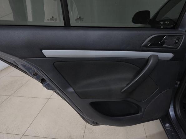 Skoda Octavia II (A5) Рестайлинг с пробегом 2013 года, цена 850 000 рублей, 160736 км, лифтбек, Автокод Объявления