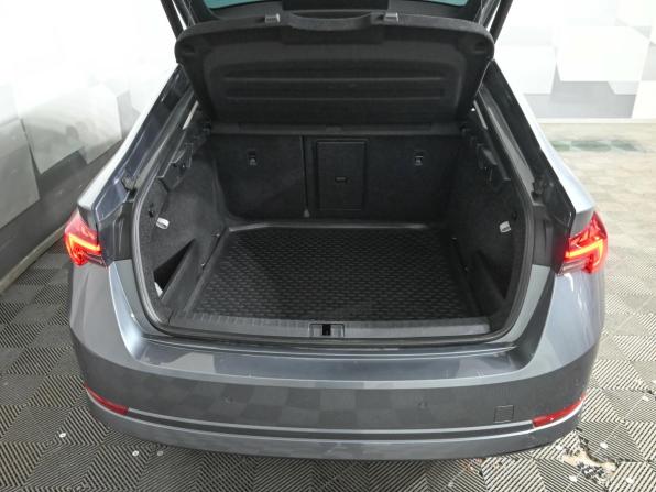 Skoda Octavia IV (A8) с пробегом 2021 года, цена 2 550 000 рублей, 28610 км, лифтбек, Автокод Объявления