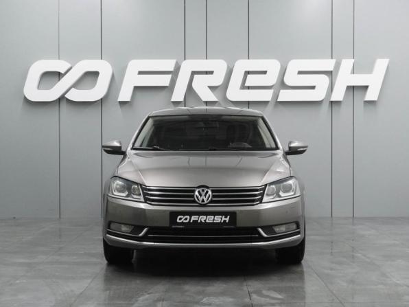 Volkswagen Passat B7 с пробегом 2011 года, цена 1 117 000 рублей, 207901 км, седан, Автокод Объявления
