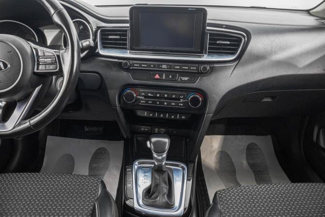 Kia Ceed III с пробегом 2018 года, цена 1 399 000 рублей, 167000 км, хэтчбек, Автокод Объявления