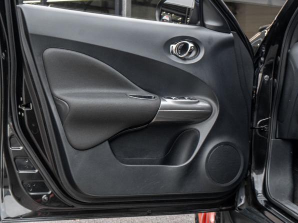 Nissan Juke I с пробегом 2013 года, цена 1 127 000 рублей, 147302 км, внедорожник, Автокод Объявления