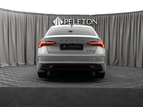 Skoda Octavia IV (A8) с пробегом 2021 года, цена 2 470 000 рублей, 59807 км, лифтбек, Автокод Объявления