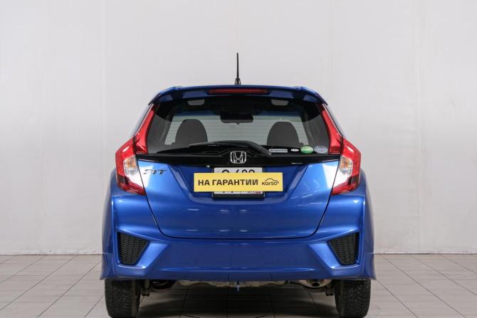 Honda Fit III с пробегом 2013 года, цена 999 000 рублей, 60000 км, хэтчбек, Автокод Объявления