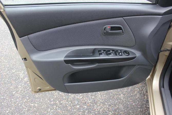 Kia Rio II Рестайлинг с пробегом 2011 года, цена 627 000 рублей, 189222 км, хэтчбек, Автокод Объявления