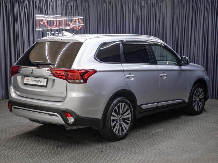 Mitsubishi Outlander III Рестайлинг 3 Москва  - изображение 5