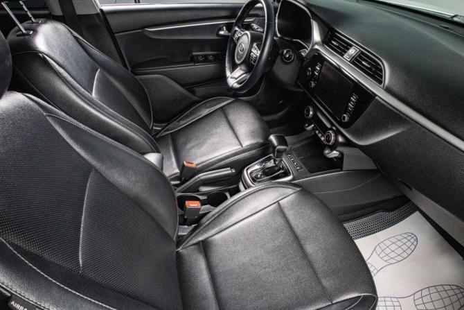 Kia Rio IV Рестайлинг с пробегом 2020 года, цена 1 639 000 рублей, 212231 км, седан, Автокод Объявления