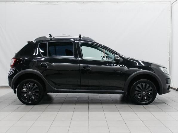 Renault Sandero II с пробегом 2018 года, цена 1 049 000 рублей, 64784 км, хэтчбек, Автокод Объявления