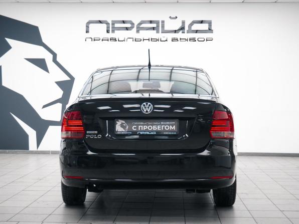 Volkswagen Polo V Рестайлинг с пробегом 2015 года, цена 739 900 рублей, 200000 км, седан, Автокод Объявления