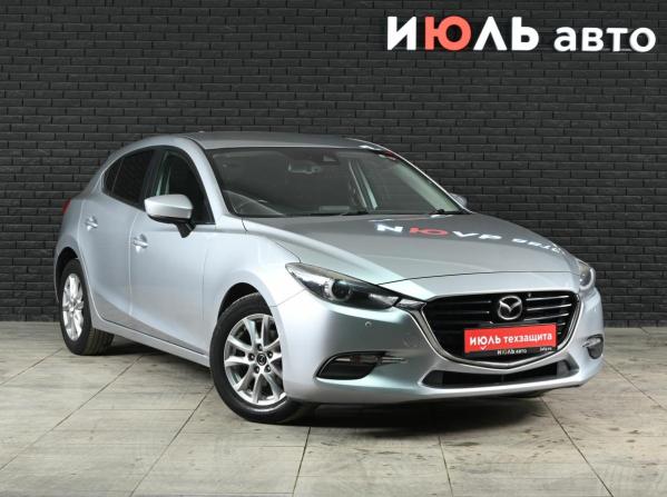 Mazda Axela III Рестайлинг с пробегом 2017 года, цена 1 365 000 рублей, 181436 км, хэтчбек, Автокод Объявления