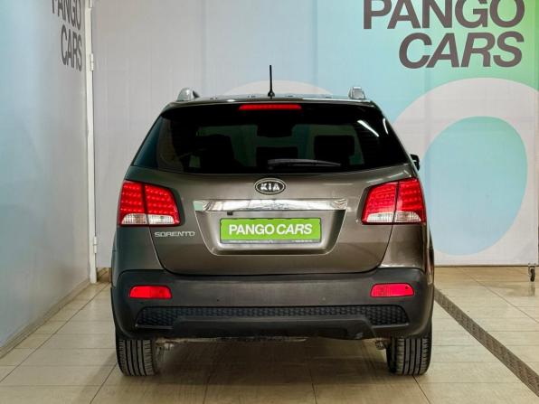 Kia Sorento II с пробегом 2010 года, цена 1 350 000 рублей, 178150 км, внедорожник, Автокод Объявления