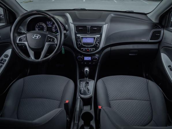 Hyundai Solaris I с пробегом 2014 года, цена 600 000 рублей, 247800 км, хэтчбек, Автокод Объявления