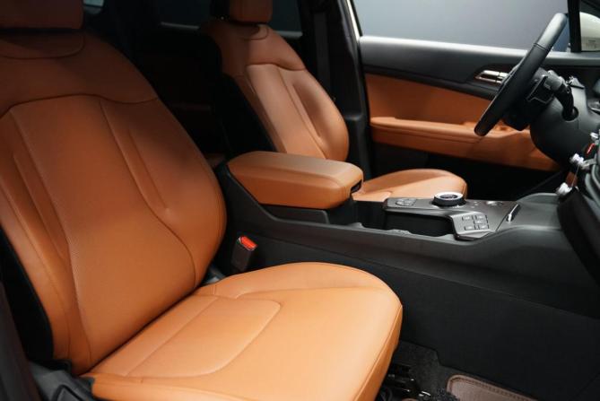 Kia Sportage V Рестайлинг с пробегом 2025 года, цена 4 600 000 рублей, 5000 км, внедорожник, Автокод Объявления