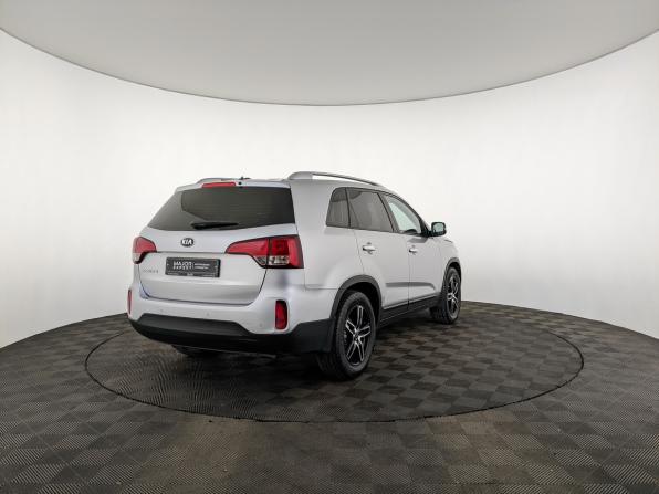 Kia Sorento II Рестайлинг с пробегом 2018 года, цена 2 095 000 рублей, 100825 км, внедорожник, Автокод Объявления