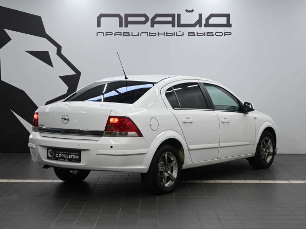 Opel Astra H Рестайлинг с пробегом 2011 года, цена 499 900 рублей, 312000 км, седан, Автокод Объявления