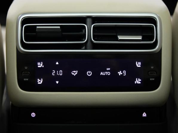 Li Auto (Lixiang) L6 с пробегом 2025 года, цена 5 680 000 рублей, 24100 км, внедорожник, Автокод Объявления