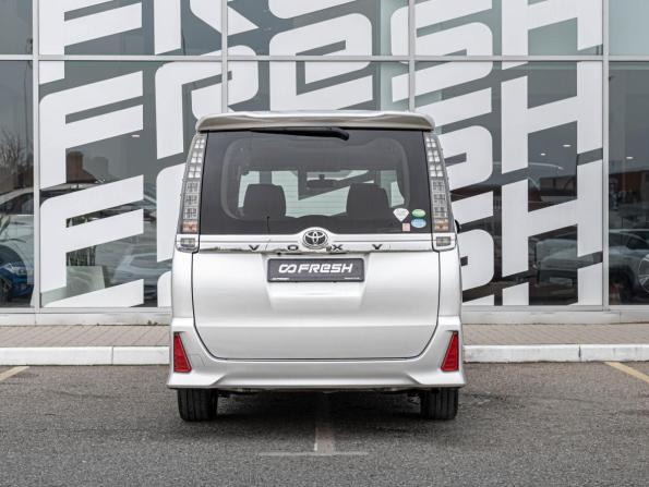 Toyota Voxy III (R80) с пробегом 2014 года, цена 2 149 000 рублей, 104105 км, минивэн, Автокод Объявления