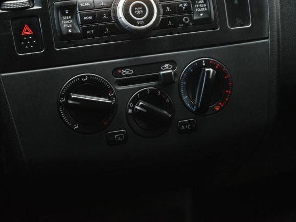 Nissan Tiida I Рестайлинг с пробегом 2012 года, цена 529 000 рублей, 203782 км, седан, Автокод Объявления