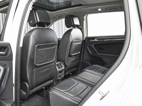 Volkswagen Tiguan II с пробегом 2018 года, цена 2 548 000 рублей, 107537 км, внедорожник, Автокод Объявления