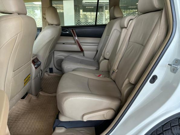 Toyota Highlander II (XU40) Рестайлинг с пробегом 2011 года, цена 1 725 000 рублей, 210000 км, внедорожник, Автокод Объявления