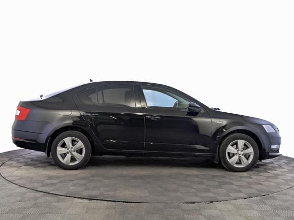 Skoda Octavia III (A7) Рестайлинг с пробегом 2019 года, цена 1 880 000 рублей, 101838 км, лифтбек, Автокод Объявления
