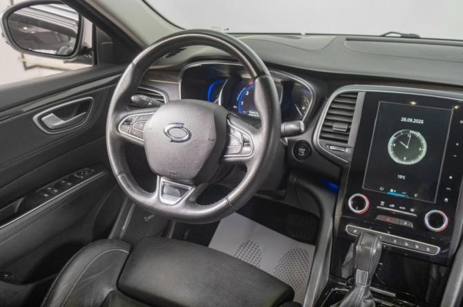 Renault Samsung SM6 I с пробегом 2018 года, цена 1 529 000 рублей, 180000 км, седан, Автокод Объявления