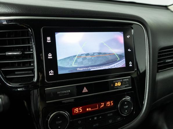 Mitsubishi Outlander III Рестайлинг 3 с пробегом 2019 года, цена 1 699 700 рублей, 177800 км, внедорожник, Автокод Объявления