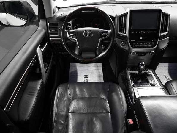Toyota Land Cruiser 200 Series Рестайлинг 2 с пробегом 2015 года, цена 5 450 000 рублей, 170541 км, внедорожник, Автокод Объявления