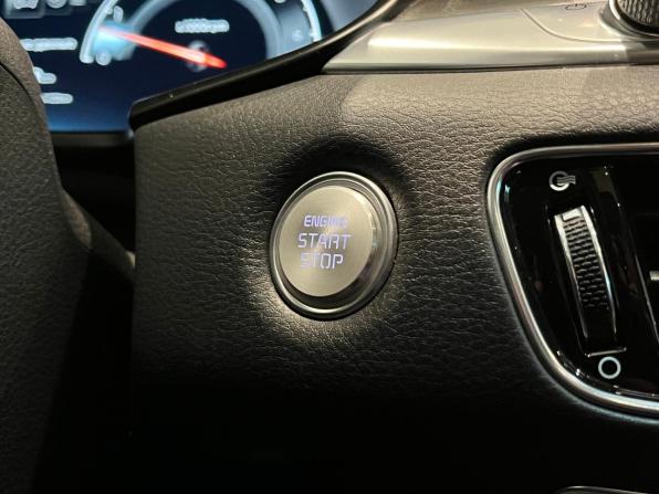 Kia K900 II с пробегом 2019 года, цена 3 800 000 рублей, 71015 км, седан, Автокод Объявления