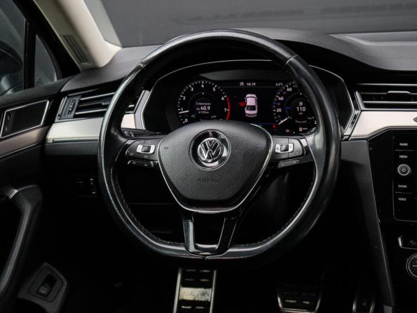 Volkswagen Passat B8 с пробегом 2019 года, цена 2 190 000 рублей, 175961 км, седан, Автокод Объявления