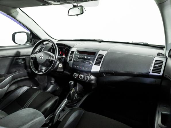Mitsubishi Outlander II Рестайлинг с пробегом 2010 года, цена 749 777 рублей, 365573 км, внедорожник, Автокод Объявления