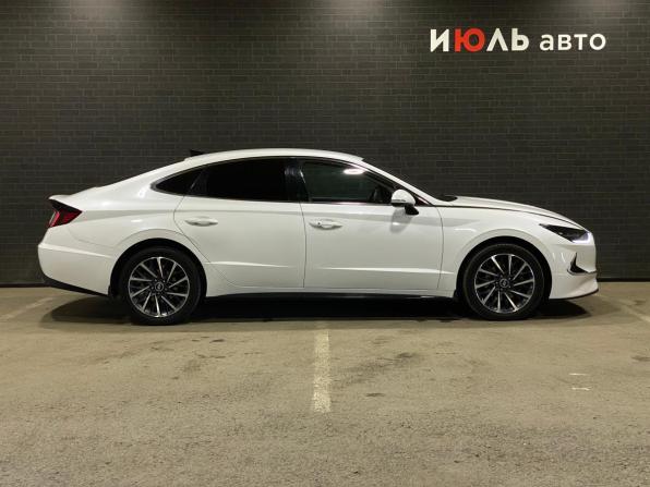 Hyundai Sonata VIII (DN8) с пробегом 2022 года, цена 2 550 000 рублей, 95123 км, седан, Автокод Объявления