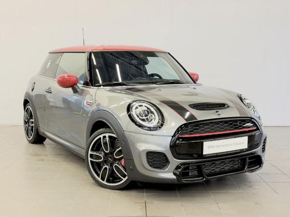 Mini Hatch III (F55/F56) Рестайлинг с пробегом 2021 года, цена 4 300 000 рублей, 2565 км, хэтчбек, Автокод Объявления