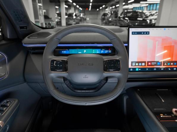 Lynk &amp; Co 900 с пробегом 2026 года, цена 8 200 000 рублей, 50 км, внедорожник, Автокод Объявления