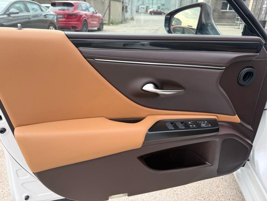 Lexus ES VII Пермь  - изображение 9