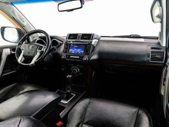 Toyota Land Cruiser Prado 150 Series Рестайлинг 1 с пробегом 2016 года, цена 2 549 000 рублей, 252305 км, внедорожник, Автокод Объявления