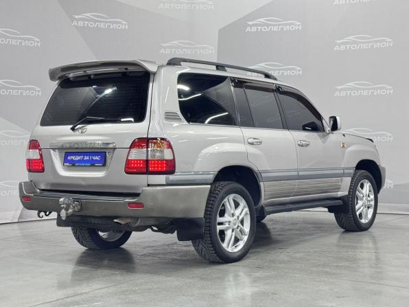 Toyota Land Cruiser 100 Series Рестайлинг 1 с пробегом 2004 года, цена 1 680 000 рублей, 323188 км, внедорожник, Автокод Объявления