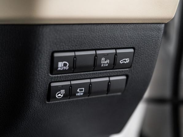 Lexus NX I Рестайлинг с пробегом 2019 года, цена 3 830 000 рублей, 53057 км, внедорожник, Автокод Объявления