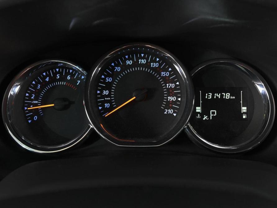 Renault Logan II Рестайлинг Ростов-на-Дону  - изображение 15