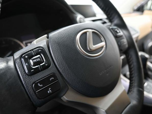 Lexus NX I Рестайлинг с пробегом 2017 года, цена 2 999 900 рублей, 142428 км, внедорожник, Автокод Объявления